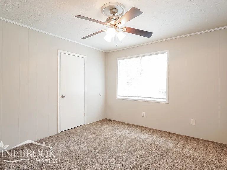 116 Trailside Dr — Photo 12