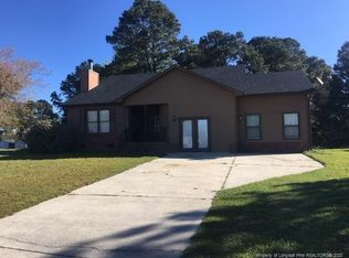 113 Tradewinds Dr, Spring Lake, NC 28390
