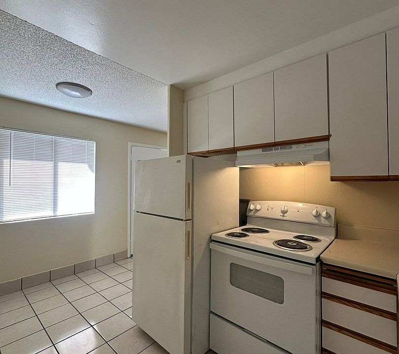 1st image of 21600 Westpark St APT 31
