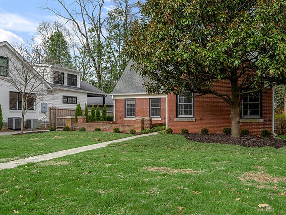 2nd image of 211 Chenault Rd