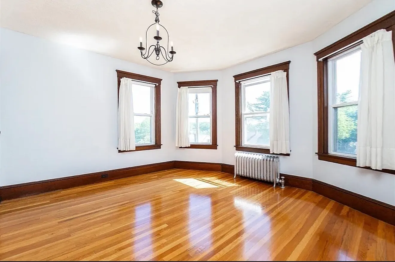 4 bed, 1638 sqft, $3,200 — Photo 4