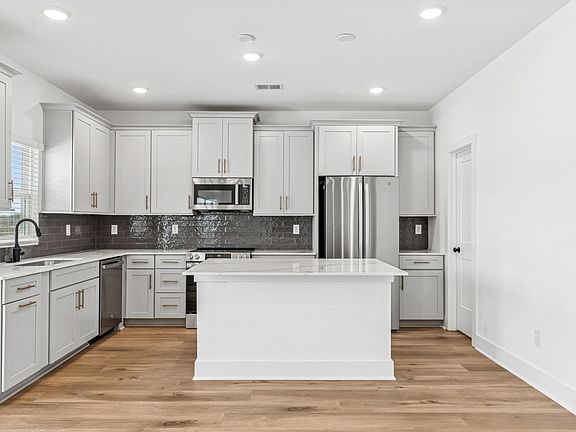 3rd image of 301 Strong St Lot 40
