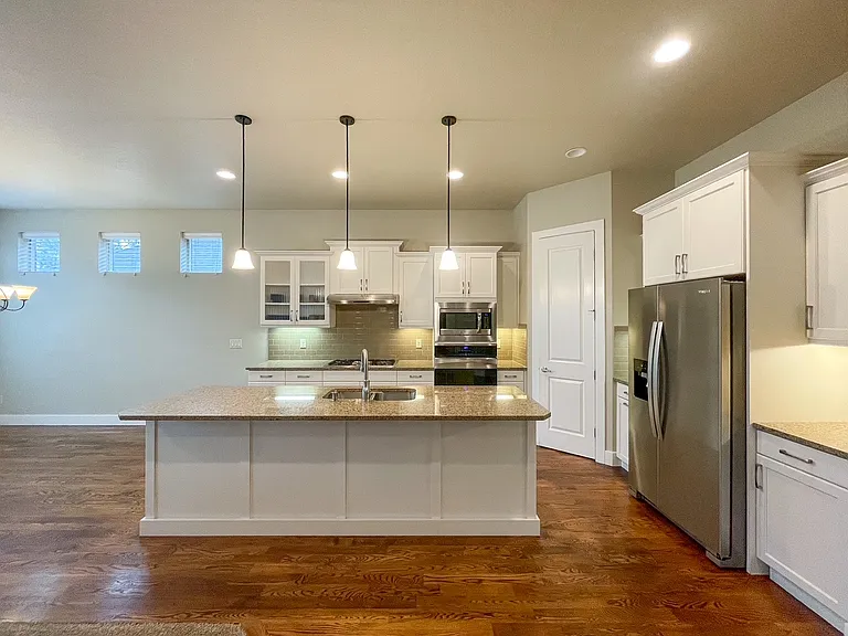 307 E Grove Creek Ln — Photo 20