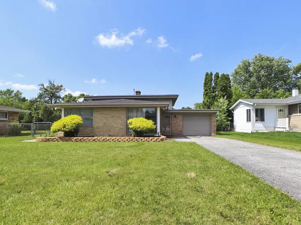 530 E 52nd Pl, Gary, IN 46410