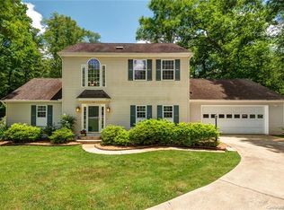 10 White Oak Ln, Mars Hill, NC 28754