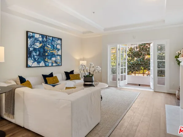 2015 S Beverly Glen Blvd APT 201, Los Angeles, CA 90025