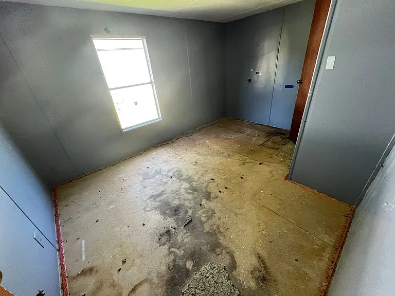 195 NE Coachlight Dr — Photo 13