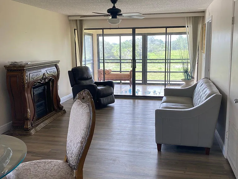 106 Fairway Ct — Photo 6