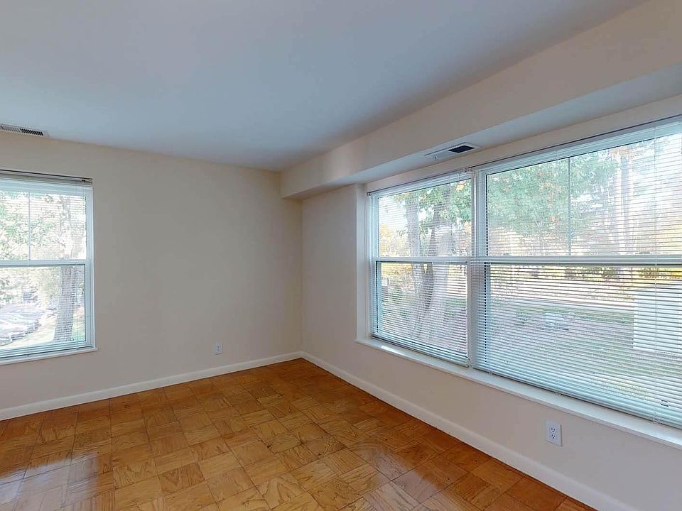 301 Engamore Ln Norwood MA Zillow