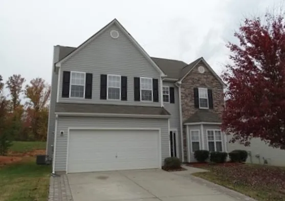 1635 Swan Dr