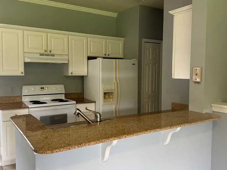 234 Southern Pecan Cir #202 — Photo 22