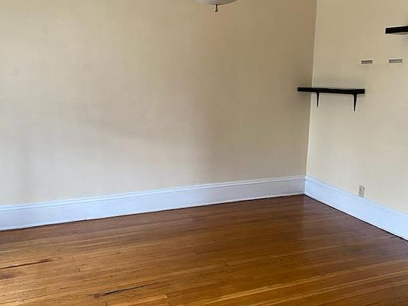 5th image of 1658 Franklin Ave