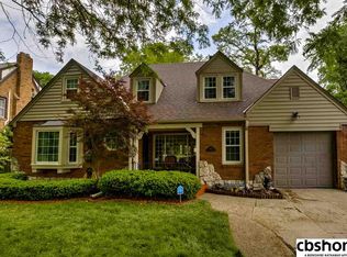 1629 Country Club Ave, Omaha, NE 68104