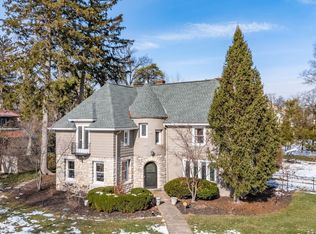 2688 E Broad St, Columbus, OH 43209