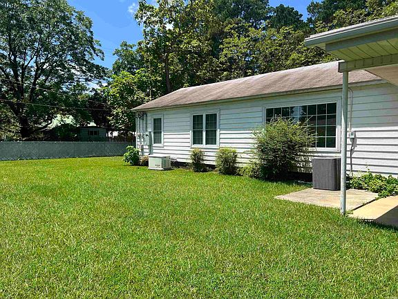 2nd image of 505 N Holloway Ave