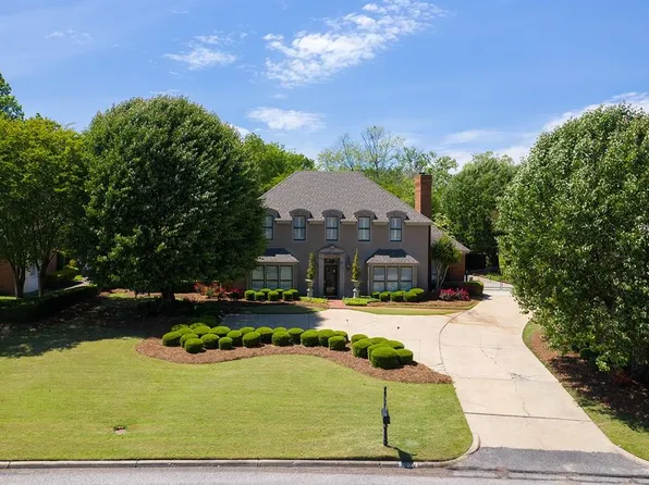 3072 Fieldcrest Dr, Montgomery, AL 36106