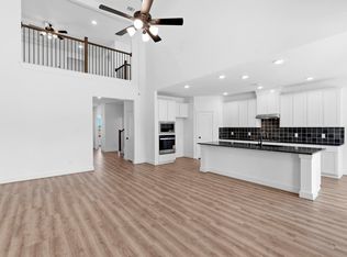 361 Covey Ln, Sealy, TX 77474