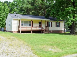 19714 White Fawn Dr, South Chesterfield, VA 23803