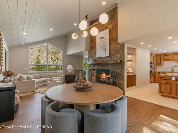 2122 Hidden Ranch Ln, Jackson, WY 83001