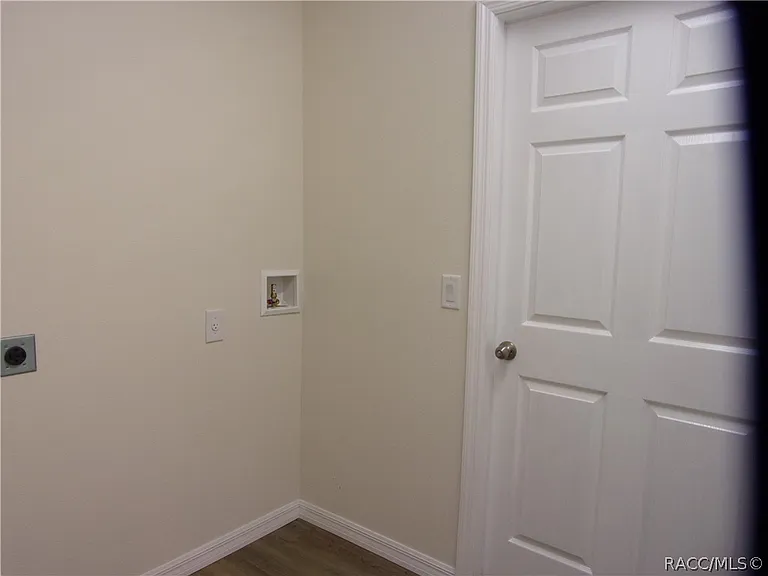 916 Independence Hwy — Photo 13