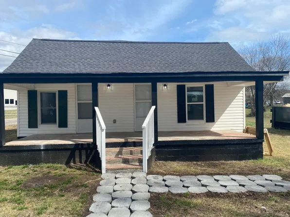 396 Burnett St, Graysville, TN 37338