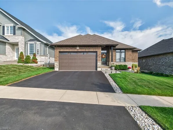 14 Masters Ln, Brant, ON N3L 0H3