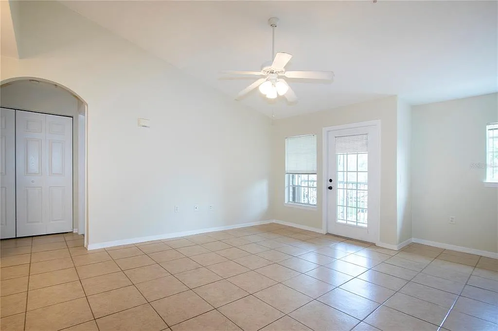 2 bed, 2.0 bath, 1080 sqft, $1,750 — Photo 4