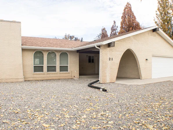 21 Amber Ave, Tremonton, UT 84337