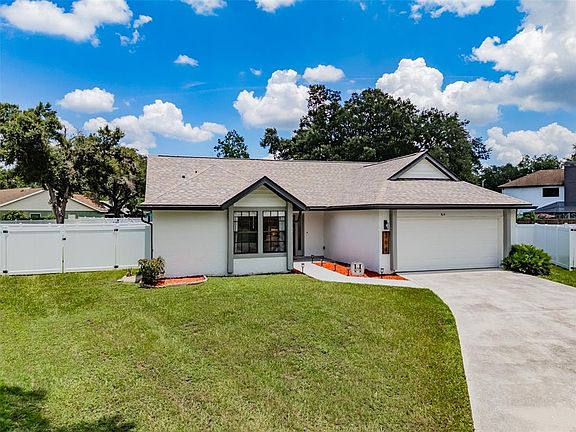 3rd image of 304 SCARLET OAK COURT