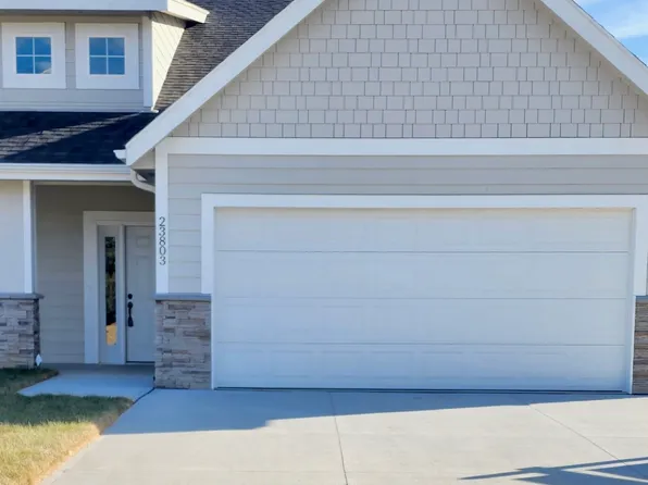 23803 Harvest Heights Cir, Waterloo, NE 68069