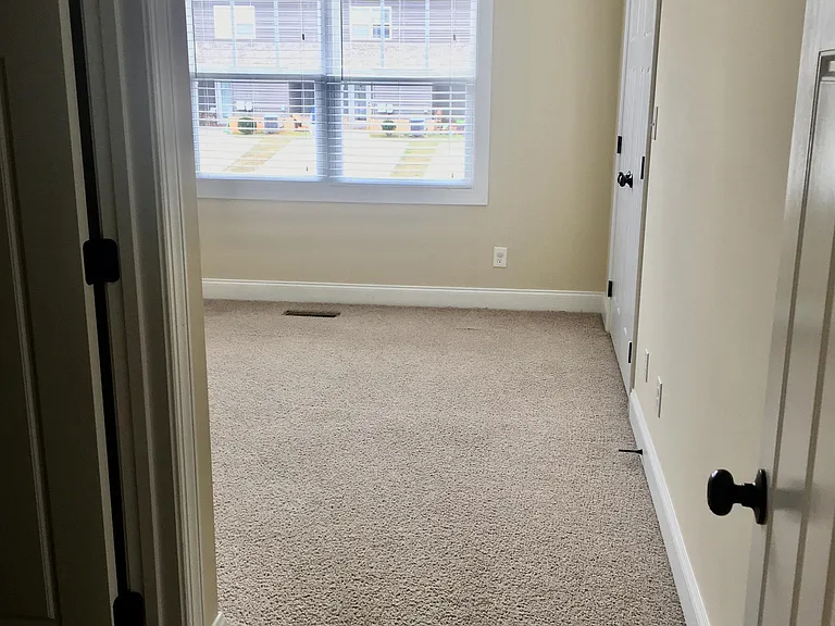 124 Capital St #1 — Photo 21