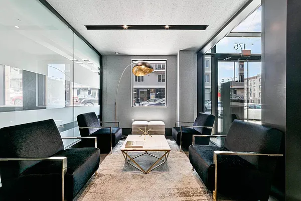 Rented by Tapiro Realty | media 40