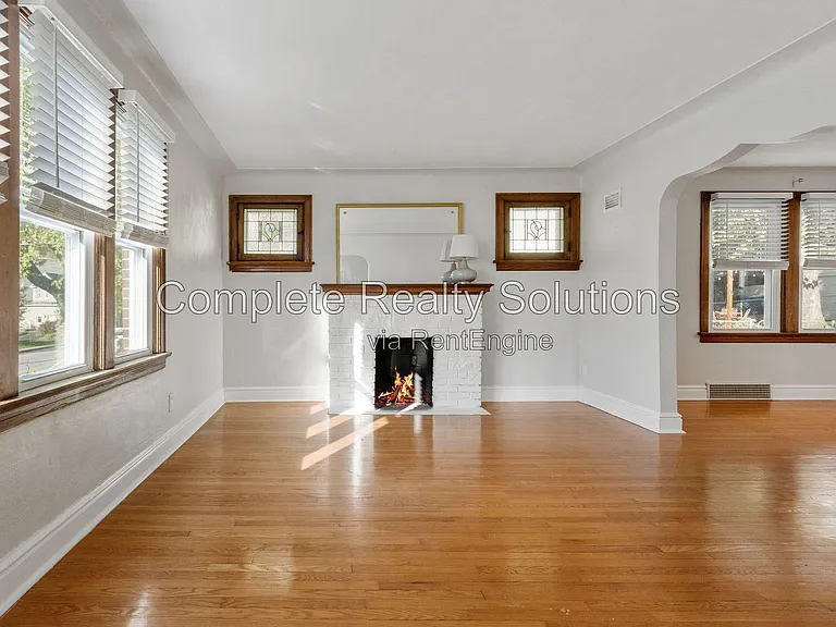 8511 Florence Ave — Photo 13
