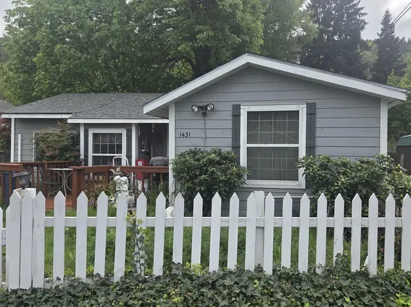 1431 W Brown Ave, Roseburg, OR 97471