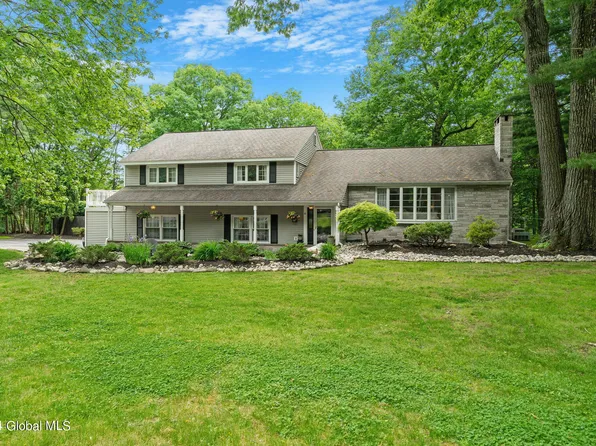 10 Sage Hill Lane, Menands, NY 12204