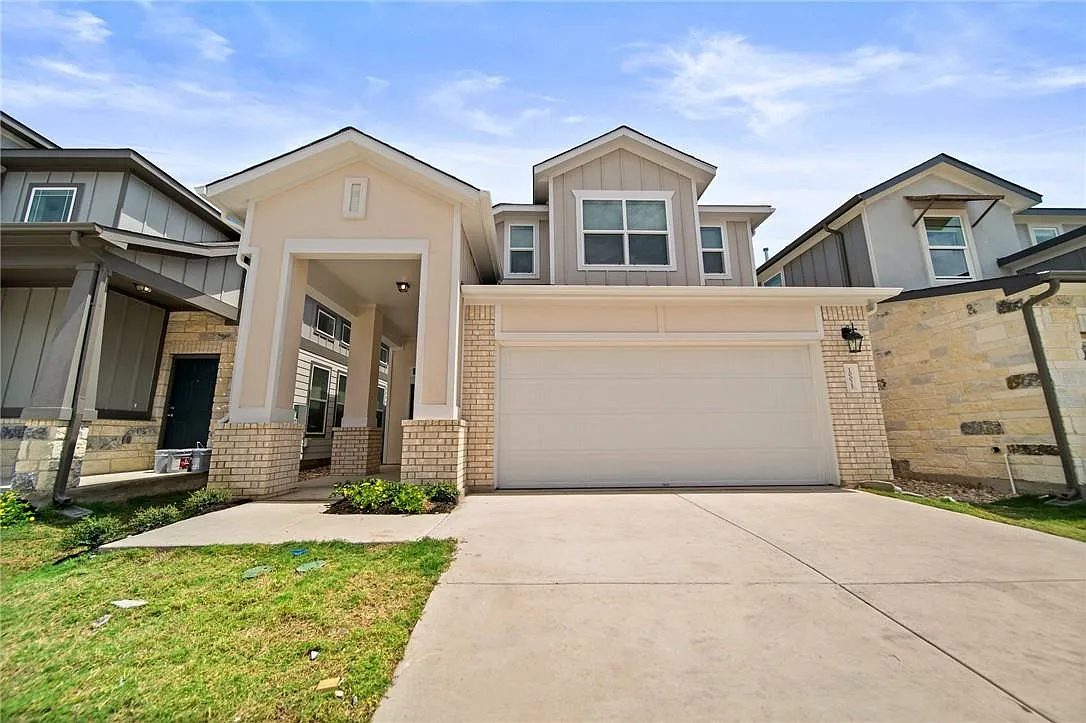 3 bed, 2.5 bath, 1900 sqft, $2,700 — Photo 2