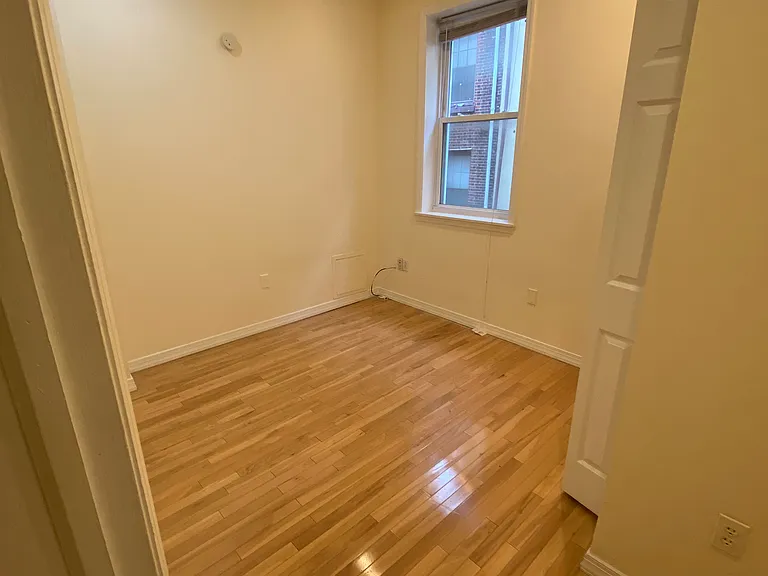 214 Market St #2R — Photo 14