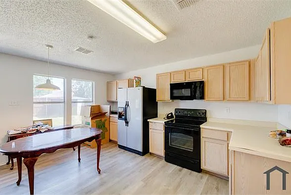 4260 Meadowknoll Dr — Photo 6