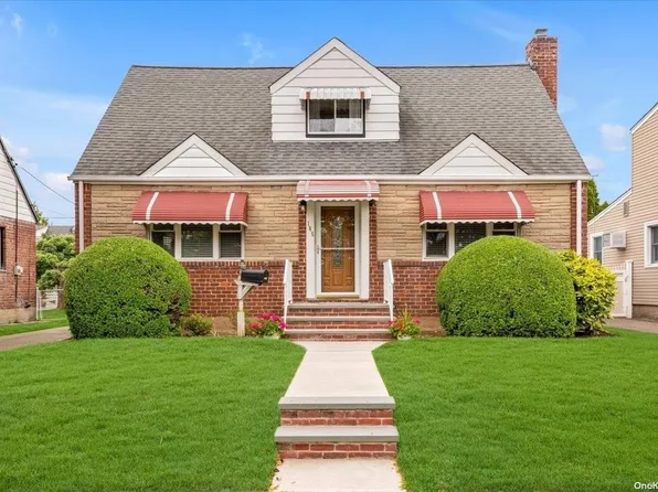 165 Brompton Road S, Garden City, NY 11530