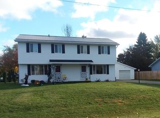 3117 Sheldon Dr, Oshkosh, WI 54904