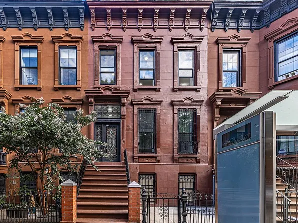 902 Lafayette Ave, Brooklyn, NY 11221