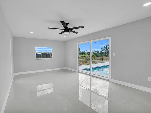 4th image of 2265 Beacon Dr