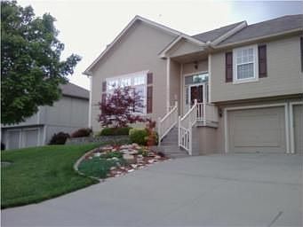 1st image of 2212 NE Maybrook Dr
