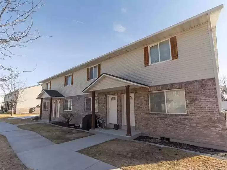 644 Sunflower Rd — Photo 1