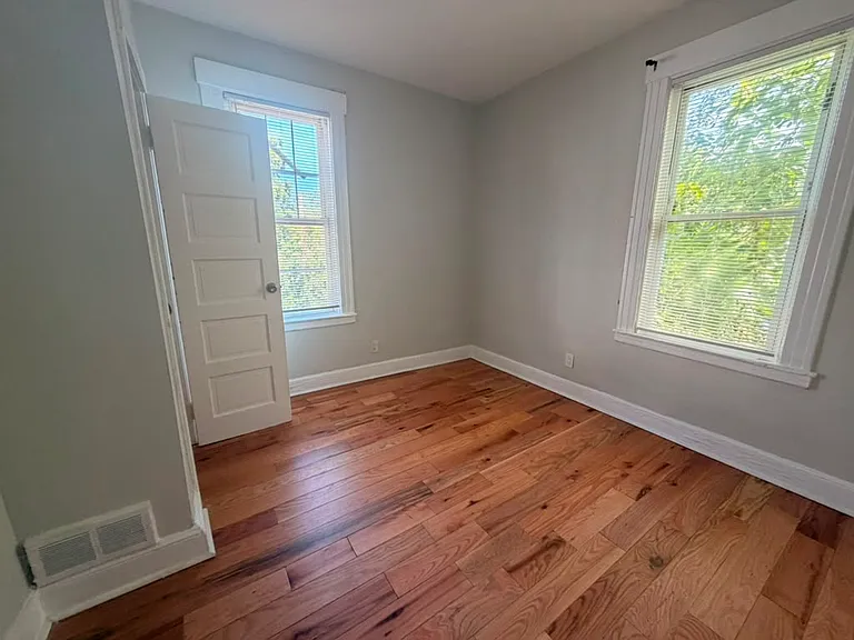 534 Howard Ave #3A — Photo 3