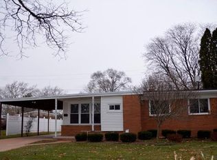 15030 Bishop Ave, Oak Park, MI 48237