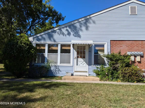 14C Wintergreen Lane, Whiting, NJ 08759