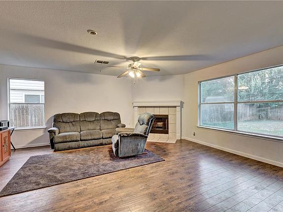 2nd image of 219 Bryant Dr