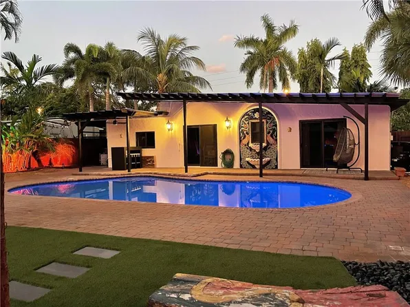 1715 NE 18th Avenue, Fort Lauderdale, FL 33305