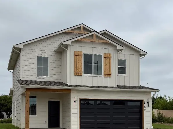 1769 S Hoyt St, Wichita, KS 67207